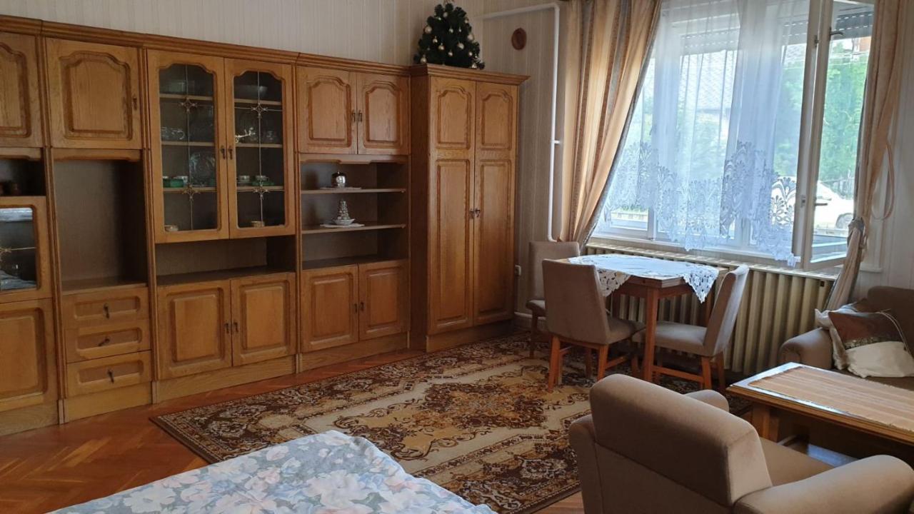 Ilona Apartmanok Balatonboglár Exterior foto